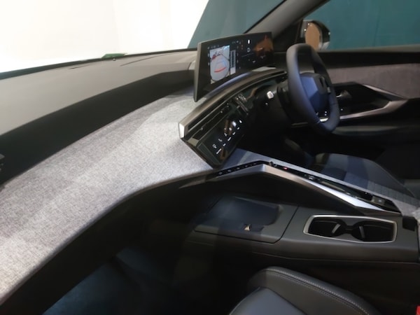 Used Peugeot 5008 2025 for sale - 76233786: Photo 5