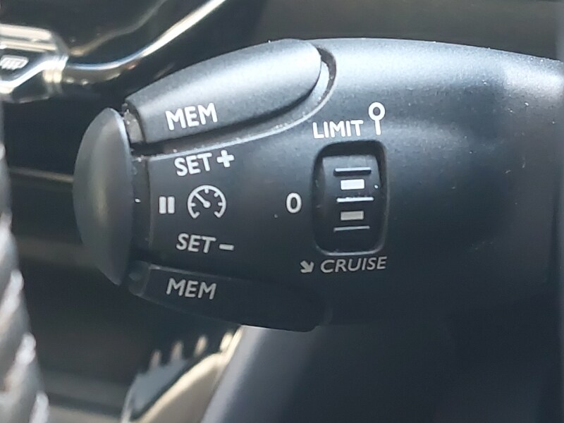 Used Peugeot 208 2022 for sale - 77573393: Photo 18