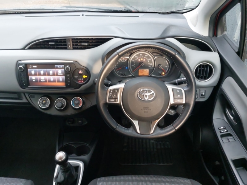 Used Toyota Yaris 2017 for sale - 76970452: Photo 7