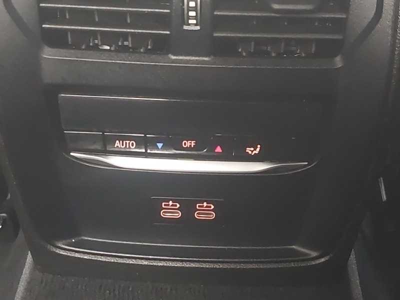 Used BMW 3 Series 2024 for sale - 76451105: Photo 11