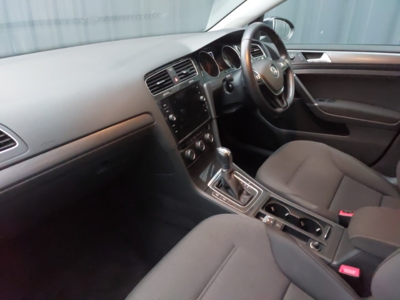 Used Volkswagen Golf 2019 for sale - 77366333: Photo 5