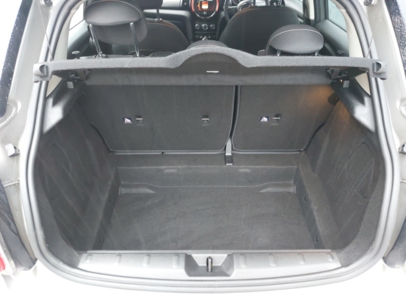 Used MINI Hatch 2020 for sale - 78178809: Photo 8