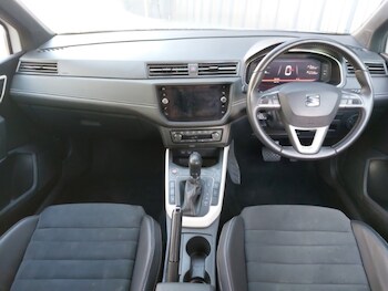 Used SEAT Arona 2018 for sale - 77948004: Photo