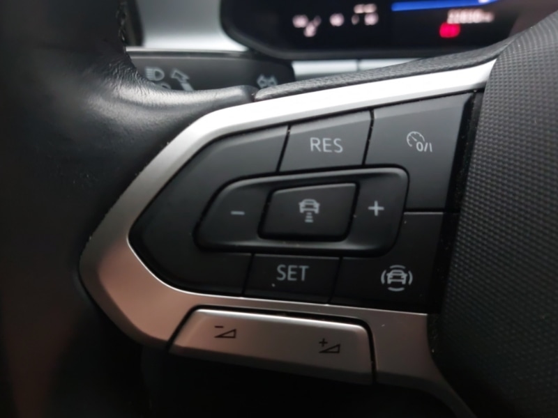 Used Volkswagen T-Roc 2022 for sale - 76885559: Photo 15