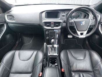 Used Volvo V40 2014 for sale - 75470588: Photo