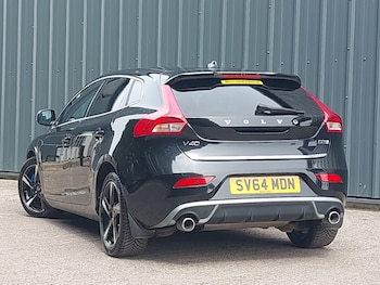 Used Volvo V40 2014 for sale - 75470588: Photo