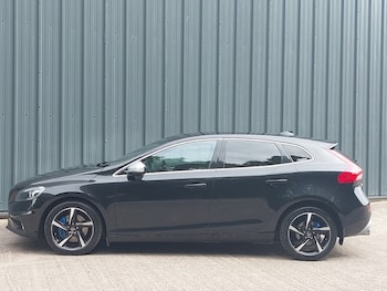 Used Volvo V40 2014 for sale - 75470588: Photo
