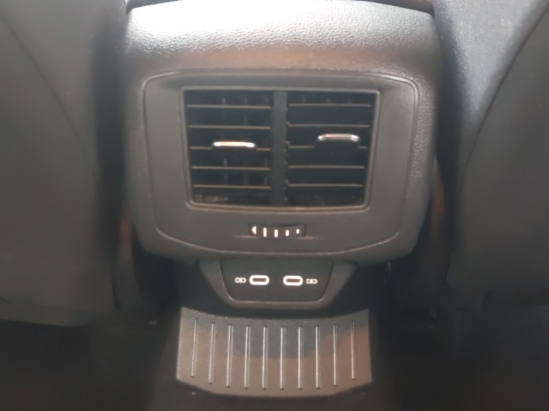 Used Volkswagen T-Roc 2023 for sale - 77645022: Photo 11