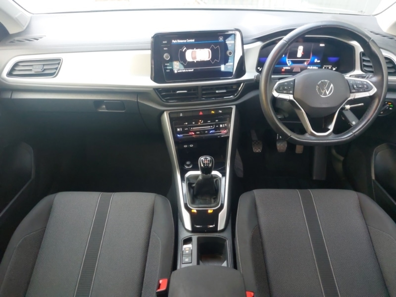 Used Volkswagen T-Roc 2023 for sale - 77645022: Photo 2