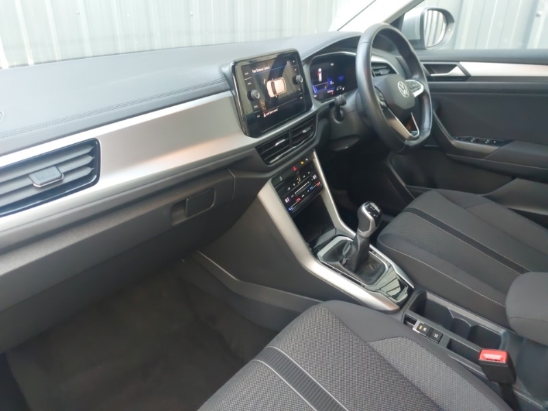 Used Volkswagen T-Roc 2023 for sale - 77645022: Photo 5