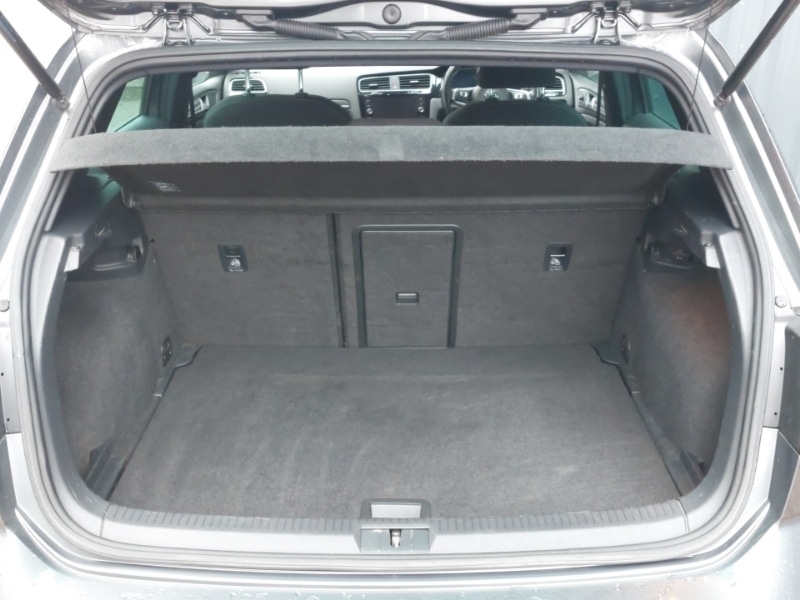 Used Volkswagen Golf 2018 for sale - 77448218: Photo 8