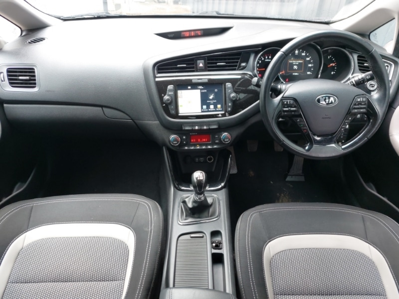 Used Kia Ceed 2017 for sale - 77907528: Photo 2