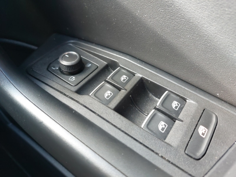 Used Volkswagen T-Roc 2025 for sale - 76059001: Photo 15