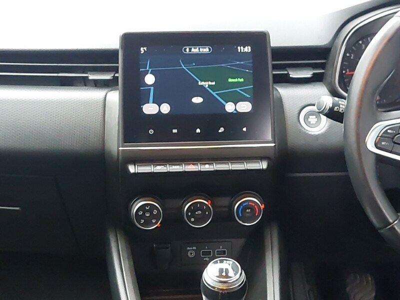 Used Renault Clio 2020 for sale - 77518113: Photo 11