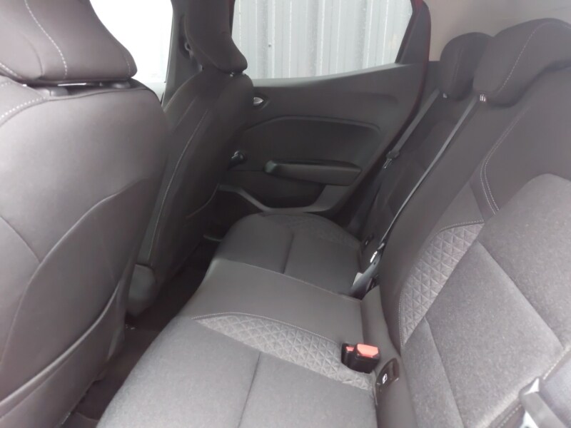 Used Renault Clio 2020 for sale - 77518113: Photo 6