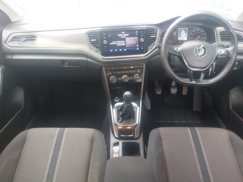 Used Volkswagen T-Roc 2019 for sale - 77596595: Photo 2