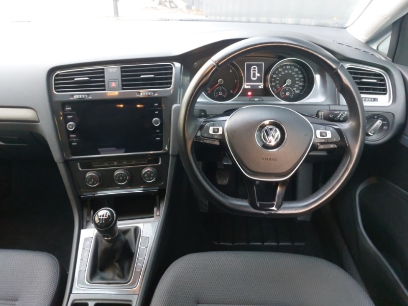 Used Volkswagen Golf 2019 for sale - 76737142: Photo 7