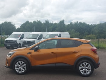 Used Renault Captur 2022 for sale - 77454270: Photo
