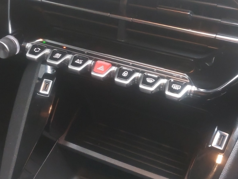 Used Peugeot 208 2020 for sale - 76451096: Photo 15