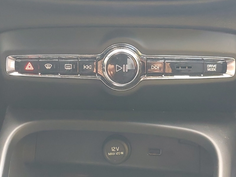 Used Volvo XC40 2021 for sale - 76282036: Photo 14