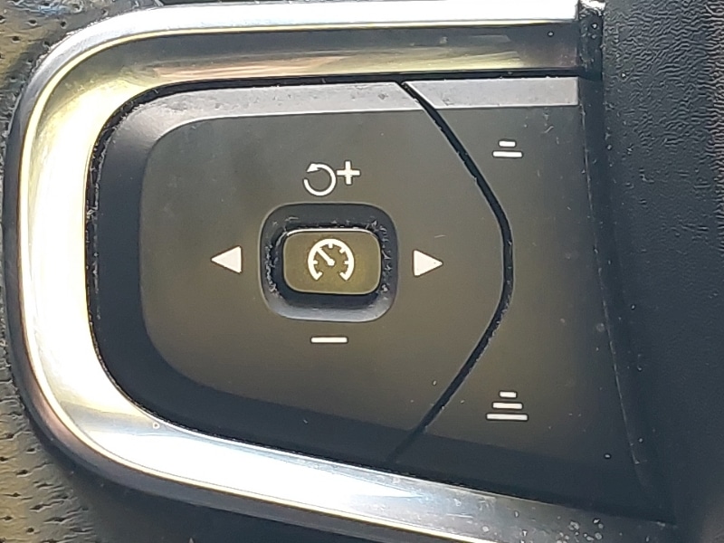 Used Volvo XC40 2021 for sale - 76282036: Photo 15