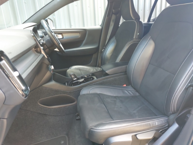 Used Volvo XC40 2021 for sale - 76282036: Photo 5