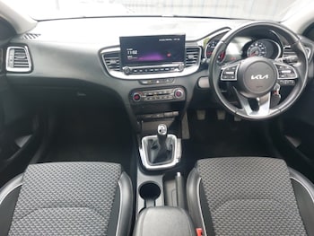 Used Kia Ceed 2023 for sale - 79263676: Photo