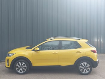 Used Kia Stonic 2021 for sale - 77999643: Photo