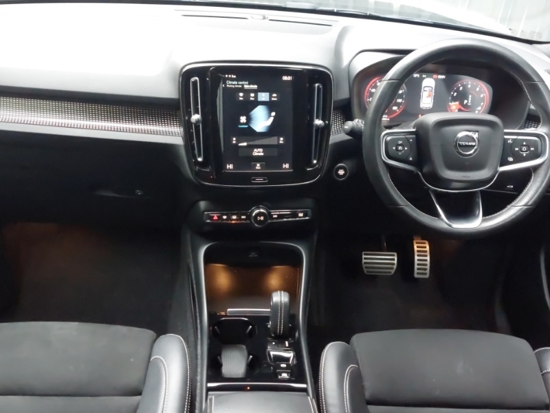 Used Volvo XC40 2020 for sale - 76393333: Photo 2