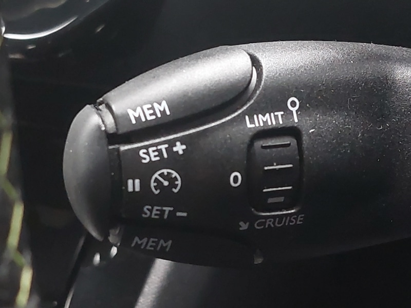 Used Peugeot 2008 2025 for sale - 77852600: Photo 15