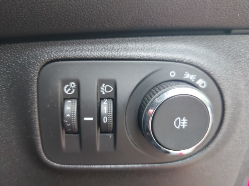 Used Vauxhall Adam 2018 for sale - 76120912: Photo 18
