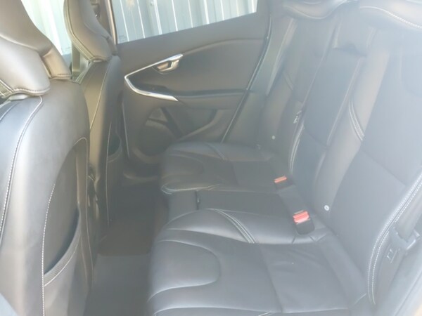 Used Volvo V40 2019 for sale - 76233740: Photo 6