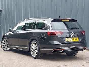 Used Volkswagen Passat 2020 for sale - 79070050: Photo