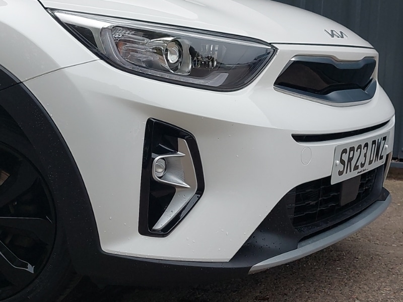 Used Kia Stonic 2023 for sale - 76533272: Photo 12