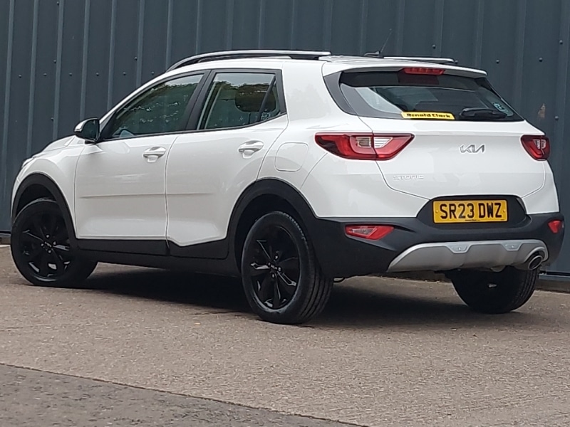 Used Kia Stonic 2023 for sale - 76533272: Photo 3
