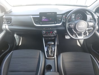 Used Kia Stonic 2022 for sale - 79457844: Photo