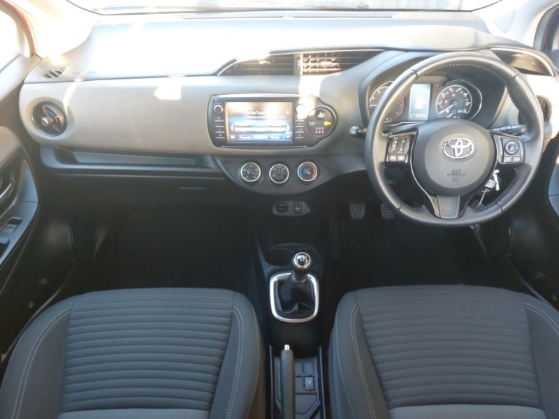 Used Toyota Yaris 2019 for sale - 77105358: Photo 2