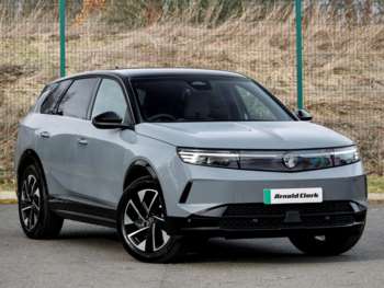 2025 - 157kW Ultimate 73kWh 5dr Auto [Panoramic Roof]