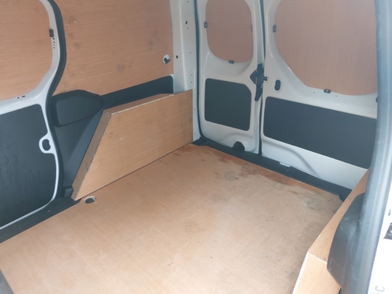 Used Renault Kangoo 2024 for sale - 77815713: Photo 6