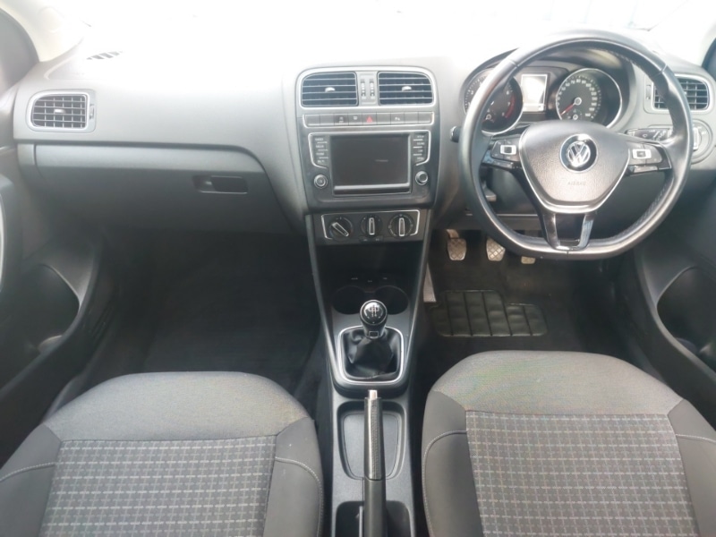 Used Volkswagen Polo 2015 for sale - 78013595: Photo 2