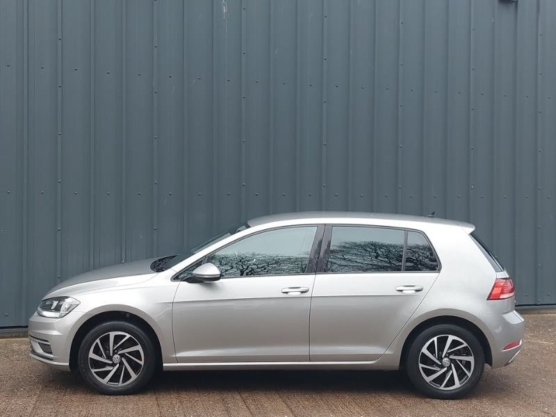 Used Volkswagen Golf 2019 for sale - 77623731: Photo 4