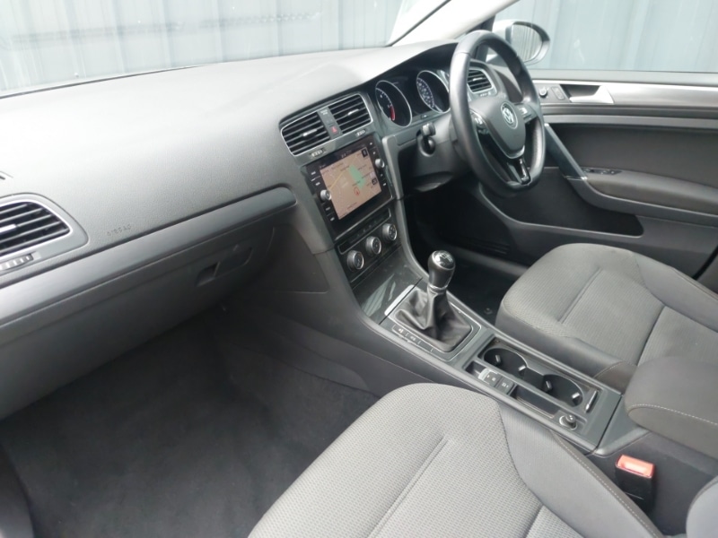 Used Volkswagen Golf 2019 for sale - 77623731: Photo 5