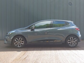 Used Renault Clio 2019 for sale - 78803932: Photo