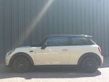 Used MINI Hatch 2018 for sale - 75386589: Photo