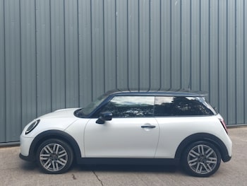Used MINI Cooper 2024 for sale - 79348158: Photo