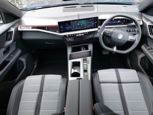 Used Vauxhall Grandland 2025 for sale - 75281970: Photo 2