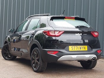 Used Kia Stonic 2022 for sale - 78698047: Photo