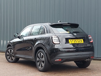 Used Fiat 600 2025 for sale - 77530977: Photo