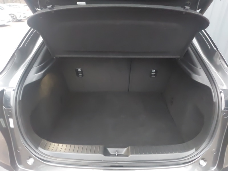 Used Mazda CX-30 2021 for sale - 77938962: Photo 8