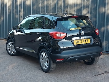 Used Renault Captur 2017 for sale - 76238162: Photo 3